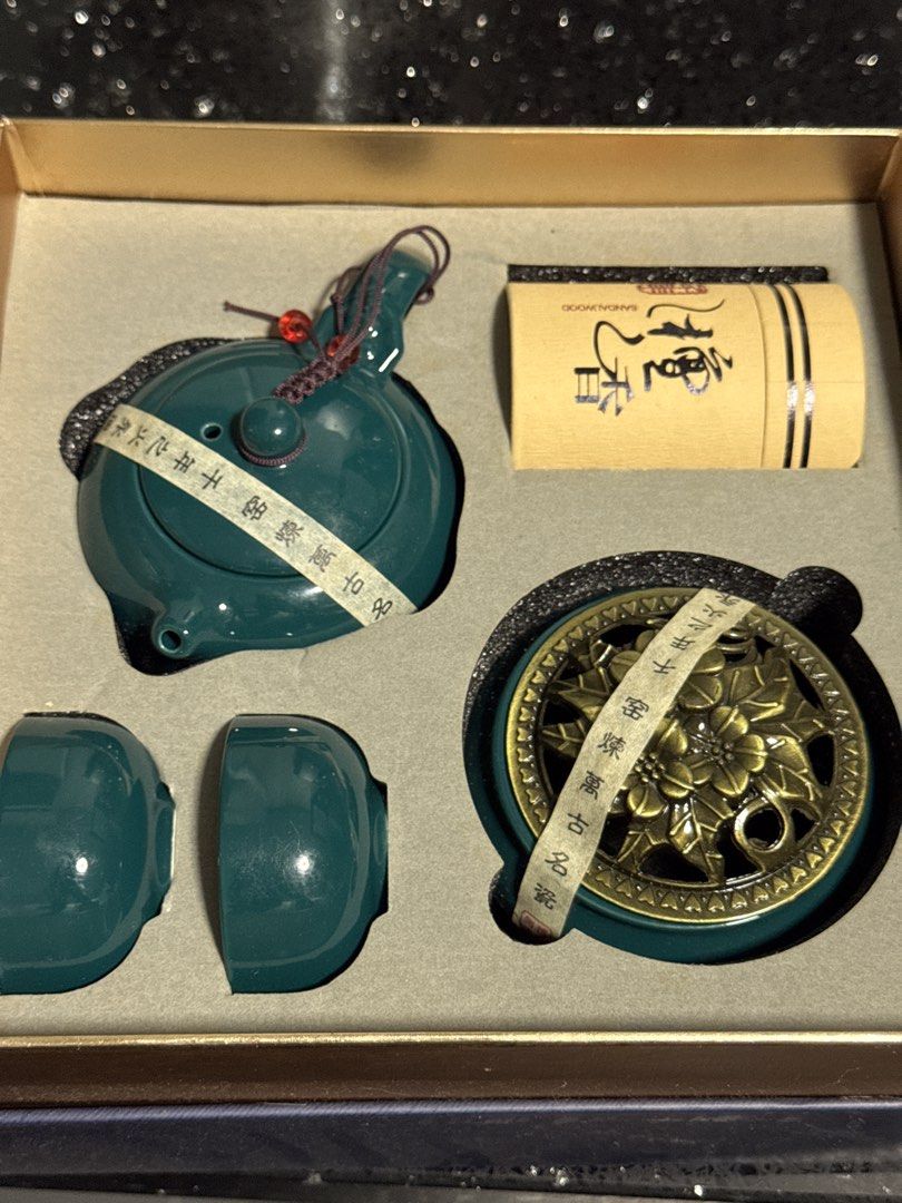 Green Ceramic tea set with incense burner495779523330713600