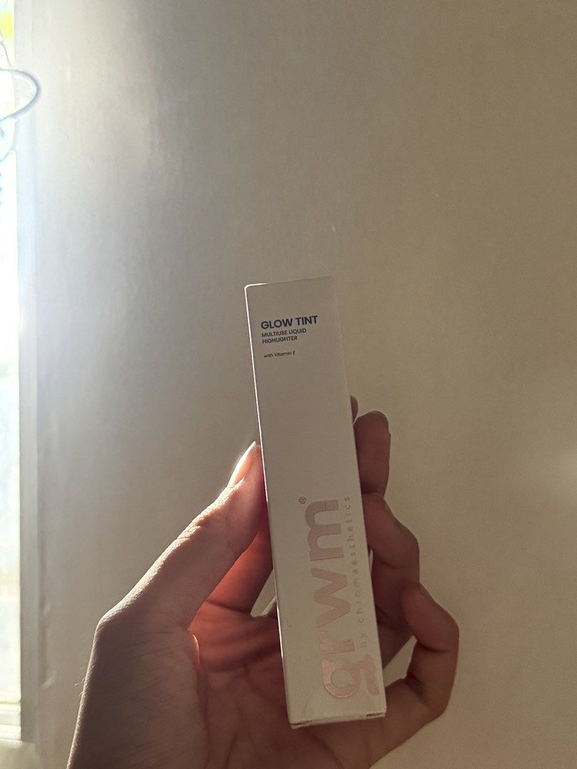GRWM Glow Tint Multi-Purpose Liquid Highlighter with Vitamin C (Category: Makeup) located in Manila. Submitted by vintage.collectives (Listing ID 1446572973, Image 2). Description: - GRWM Glow Tint: Your secret to a radiant glow. - Multi-purpose liquid highlighter. - Infused with Vitamin C. - Effortlessly blends for a natural sheen. - Perfect for everyday makeup looks. RFS: Not my preferred shade .