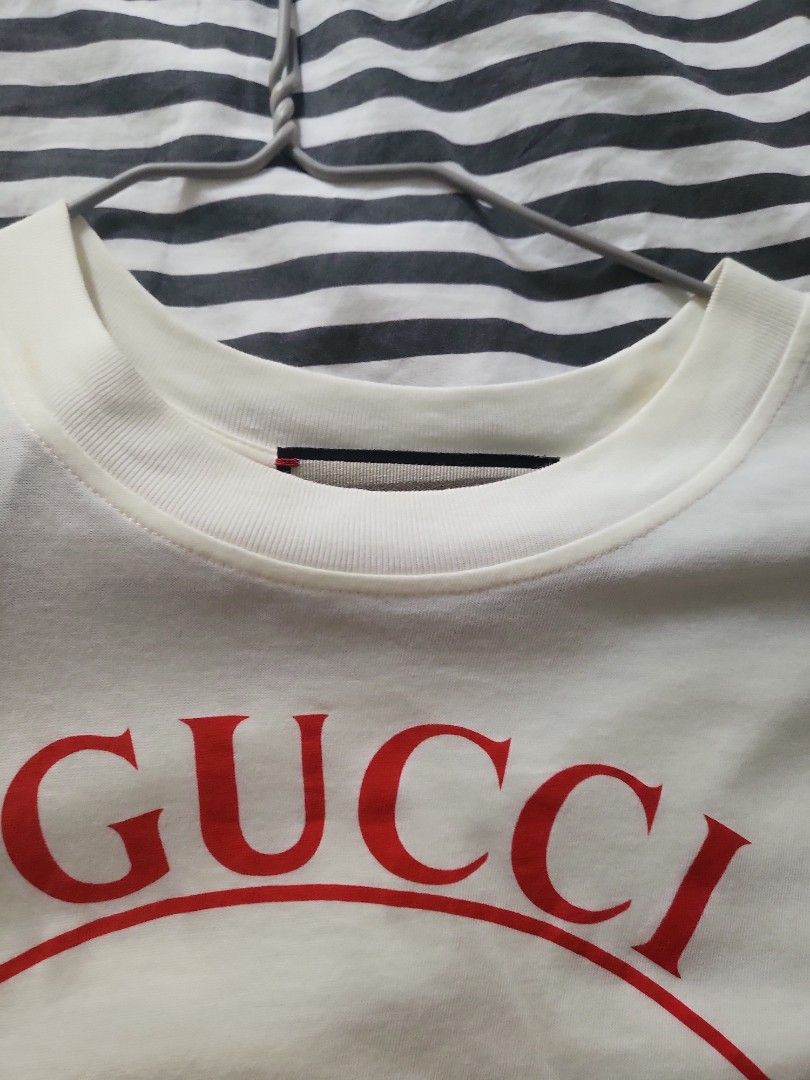 Gucci classic tee （分類：T-shirt）位於 Hong Kong。 由 cherrymomo32372 提交（商品編號 1446545044，圖片 2）。簡介： 。