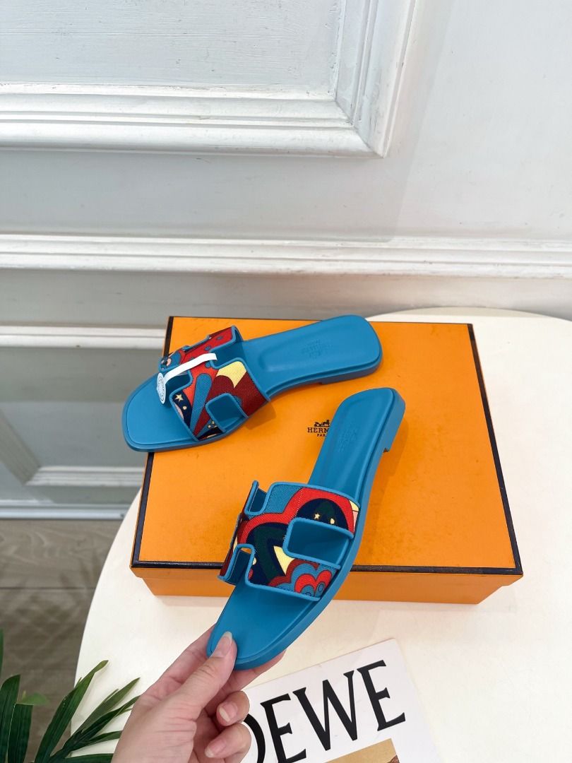 Hermes Classic H-shaped Flat Slippers Series (Category: Slippers and slides) located in Pasig City. Submitted by wisefalcon6199 (Listing ID 1446617108, Image 3). Description: .