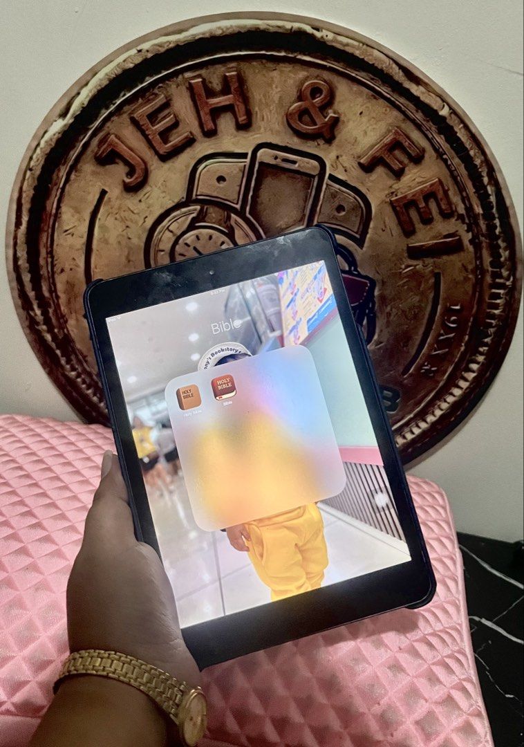 Ipad Mini (Category: iPad) located in Santa Cruz. Submitted by keeppraying25 (Listing ID 1446632191, Image 3). Description: 📱 CJ’s Pre-Loved iPad Mini – 32GB 📱 ✨ iOS 9.3.5 (Old Version) ✨ Great for offline games, Bible reading, ebooks, and basic use ✅ All buttons are working ✅ Camera is working ✅ Speakers are good Honest Issue: ⚠️ Due to its old iOS version, YouTube and many newer apps are no longer supported. Best suited for offline use and ap