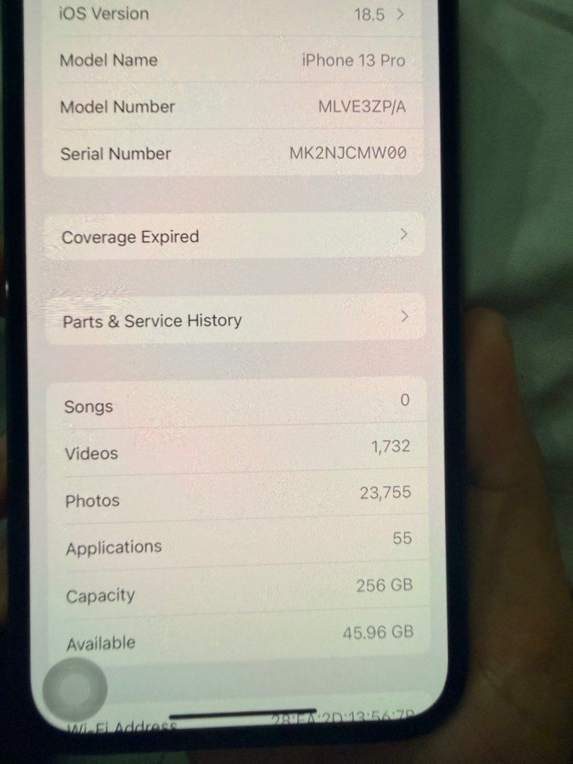 Iphone 13 Pro 256GB (Category: iPhone X Series) located in Caloocan City. Submitted by hanaferrer52600 (Listing ID 1446654445, Image 2). Description: Minor scratches on the side 77% battery health .