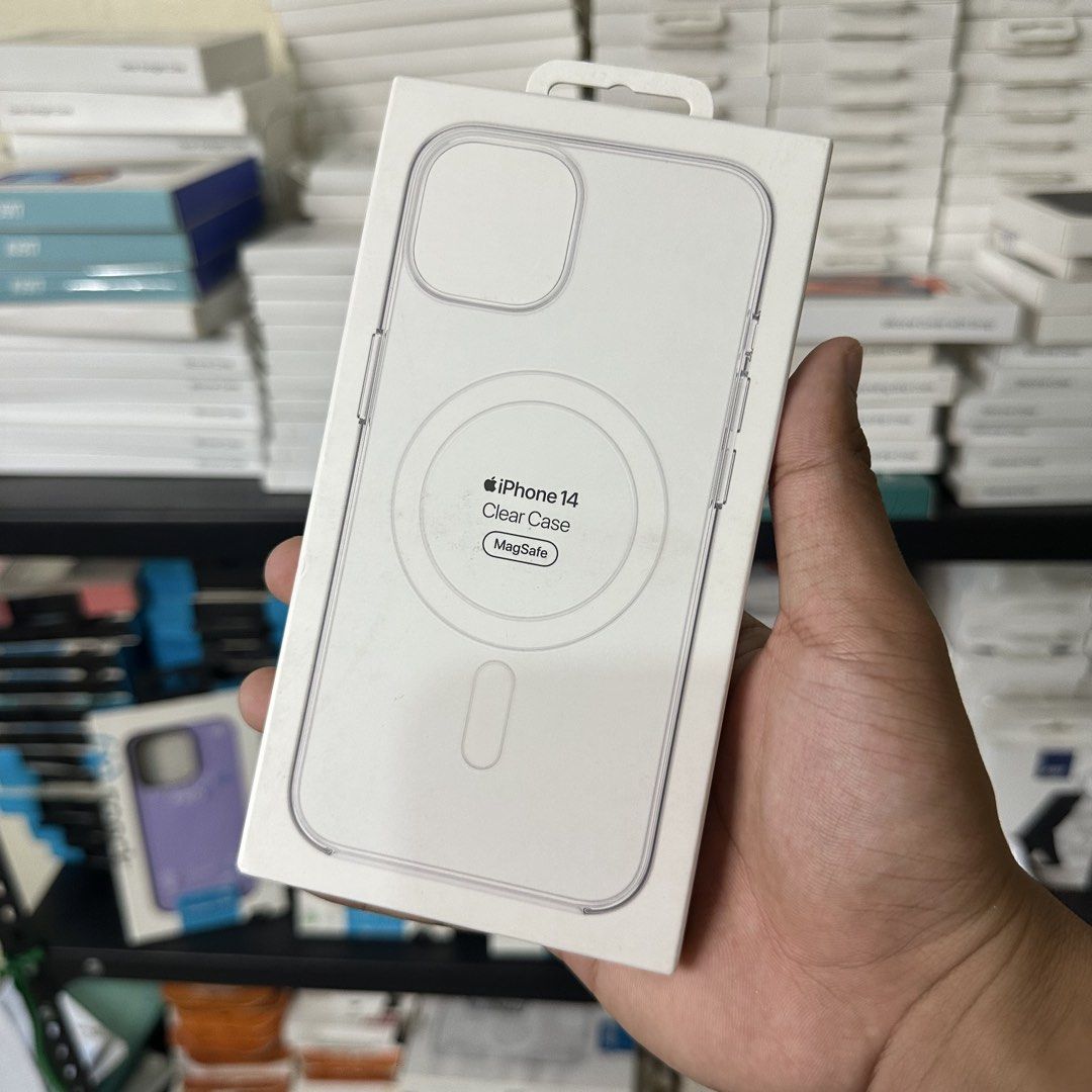 iPhone 14 MagSafe Case (Category: Cases & Sleeves) located in Manila. Submitted by ryan_cos (Listing ID 1446572417, Image 3). Description: Original Apple Case from MacStore Original price: ₱3,390 My selling price: ₱500 Silicon Clear 🚚 Delivery Nationwide via LBC, Lalamove, Grab, or any courier you prefer (Payment First) 📩 Message us for inquiries or reservations! FB Page: Inokas Gadyet.