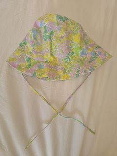 (Category: ) located in . Submitted by thetinyfashionista (Listing ID 1446578864, Image 1). Description: .