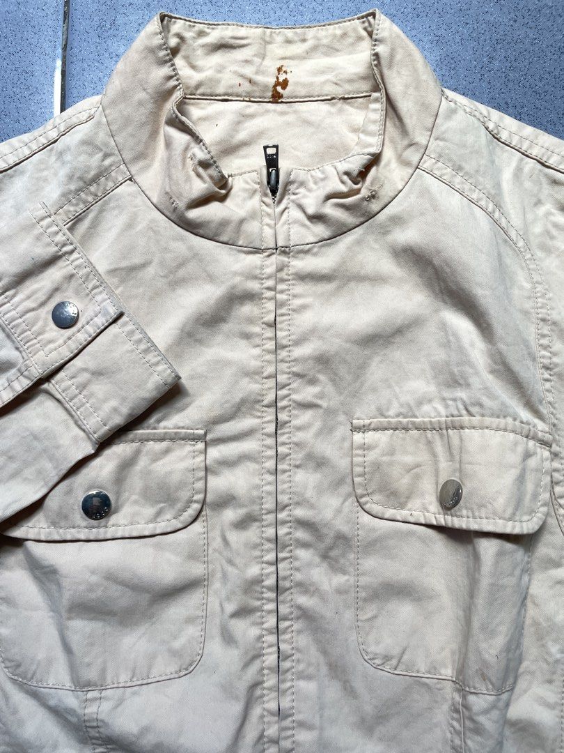 Jacket (Kategori: Baju Luaran) berada di Surakarta. Dikirim oleh s_piee (ID iklan 1446697435, Gambar 3). Deskripsi: Detail Dm.