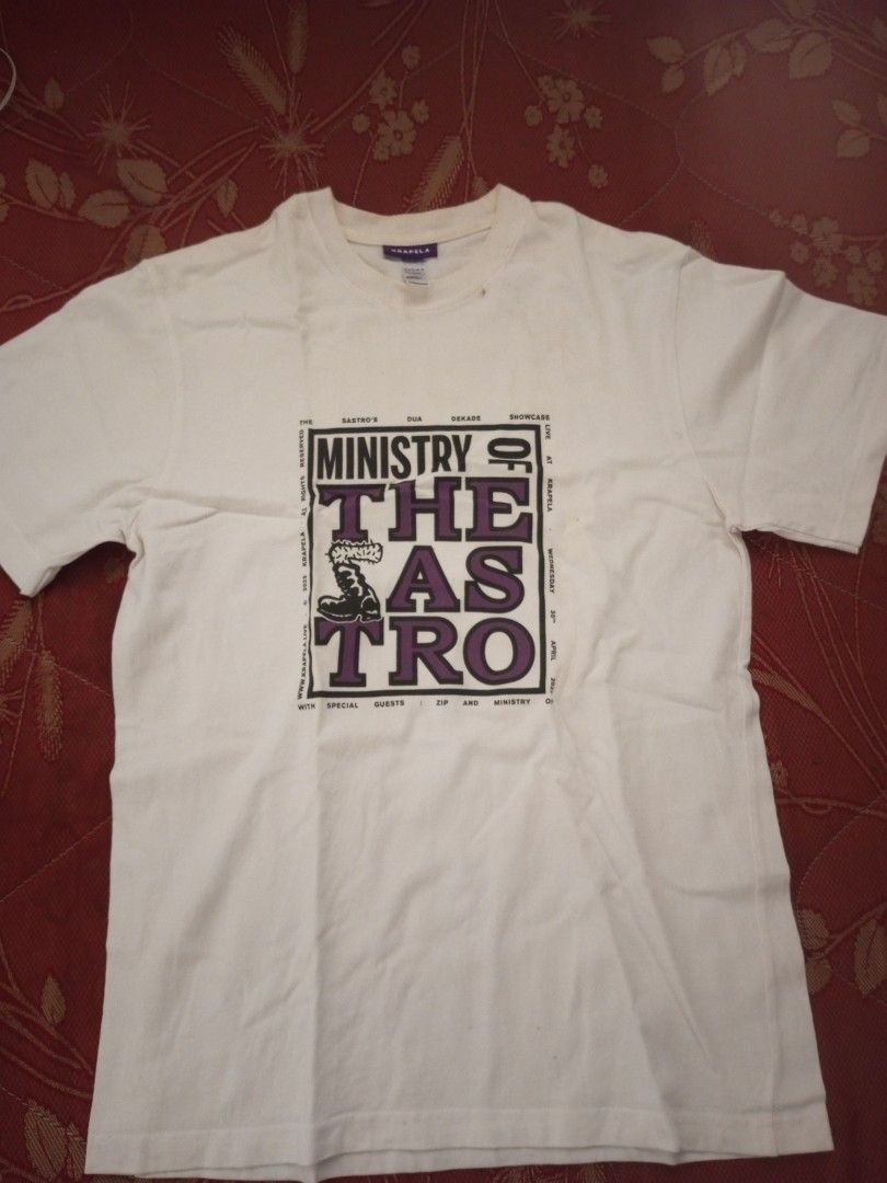 kaos band sastro 2 dekade (Kategori: Atasan) berada di Jakarta Pusat. Dikirim oleh gaazxcc (ID iklan 1446692135, Gambar 1). Deskripsi: THE SASTRO 2 DEKADE FT ZIP MINISTRY OFF SIZE M ( RARE ).