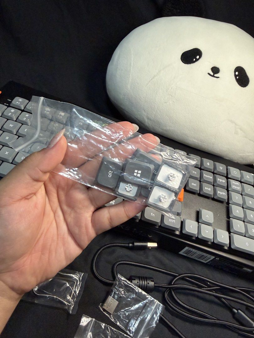 Keychron K5 Max Wireless Mechanical Keyboard (Category: Computer Keyboard) located in Marikina City. Submitted by marie__rica (Listing ID 1446642544, Image 3). Description: Selling my Keychron Mech Keebs! Complete with box Accessories Wires Dust cover Extra keycaps SPECIFICATIONS: 108 keys (100%) Low profile gateron switch Brown Tactile Multimedia keys: 12 Switch face: North-facing Frame material: ABS+Aluminum frame Layout: ANSI POLLING RATE: (2.