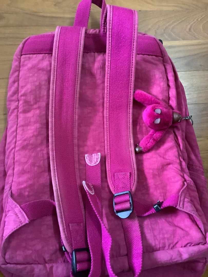 Kipling bag (Category: Backpacks) located in Singapore. Submitted by artistpicaso (Listing ID 1446642810, Image 3). Description: 1 Large Kipling bag well used but good condition.. still has a lot of life . Good quality. $35 1 Used navy blue Uniqlo bag.$15 Self pick from Tampines ..
