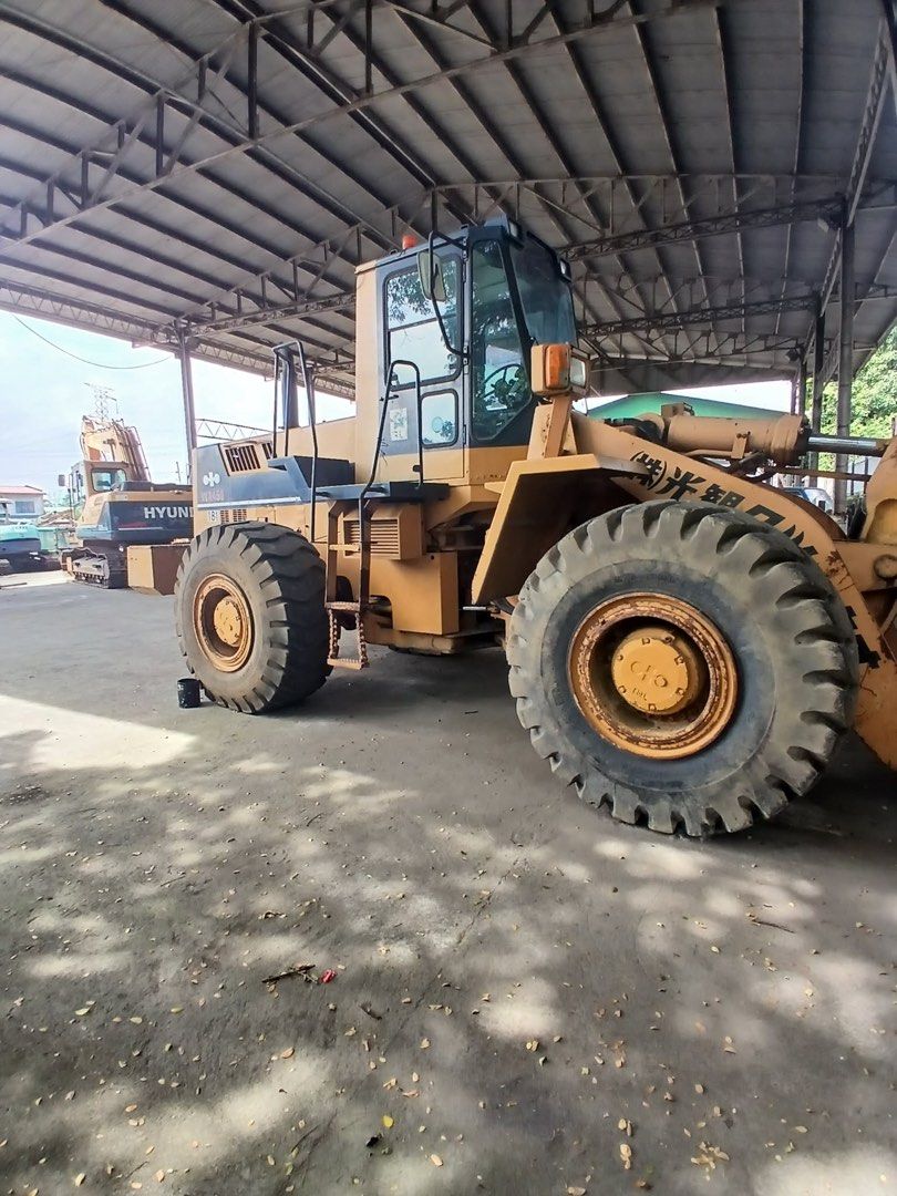 Komatsu Payloader WA-400 seldom use (Category: Construction Tools & Equipment) located in Marikina City. Submitted by 09178519536 (Listing ID 1446579341, Image 2). Description: PAYLOADER Brand: Komatsu Model: WA-400 Working Condition SALE IS ON “AS IS” “WHERE IS” Basis Asking Price: Php1,670,700 Acknowledgement only Pick up only .