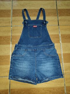 (Category: ) located in . Submitted by stylesavy (Listing ID 1446662098, Image 1). Description: .