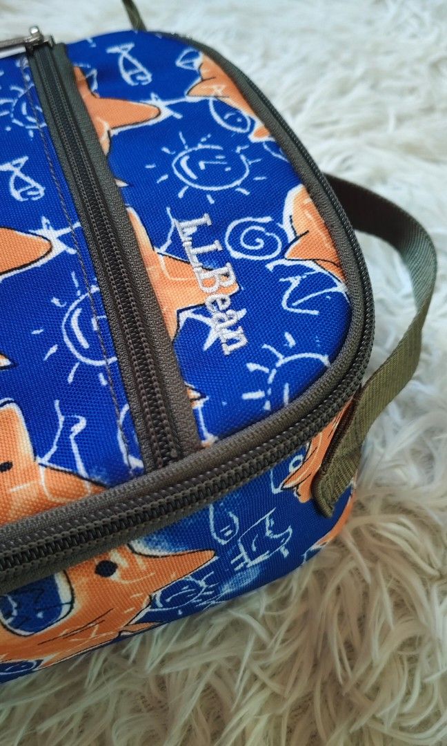 l.l.bean INSULATED LUNCH BOX (Category: Other Babies Going Out Needs) located in Legazpi City. Submitted by arrrrtt (Listing ID 1446561031, Image 2). Description: L.L.BEAN INSULATED LUNCH BOX - Good as Brandnew Condition (no signs of use/no issues) . - Php 599 - pick up at Springville, Molino lll, Bacoor, Cavite or thru shipping(add sf). Disclaimer: Arthur Pradilla is not related with any of the brands mentioned. All trademarks and copyrights bel