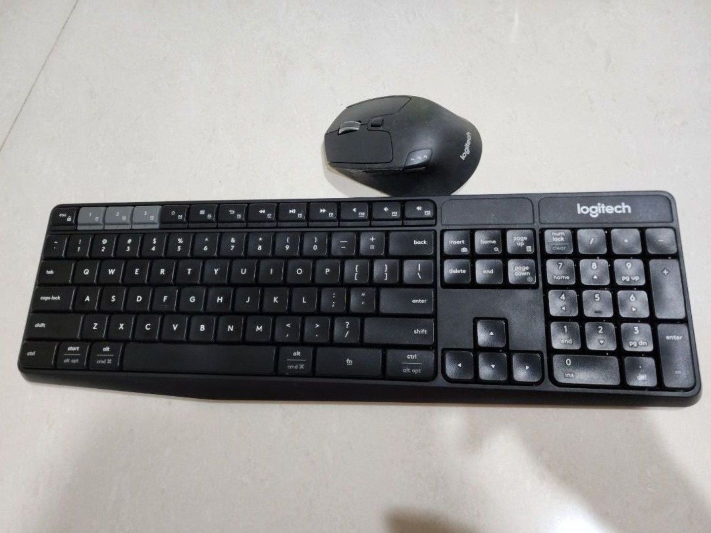 Logitech Triathlon wireless/BT mouse and keyboard set