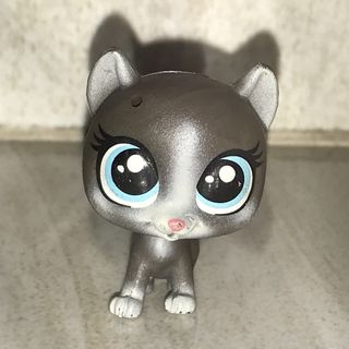 (Category: ) located in . Submitted by chins_collectibles (Listing ID 1446579007, Image 1). Description: .