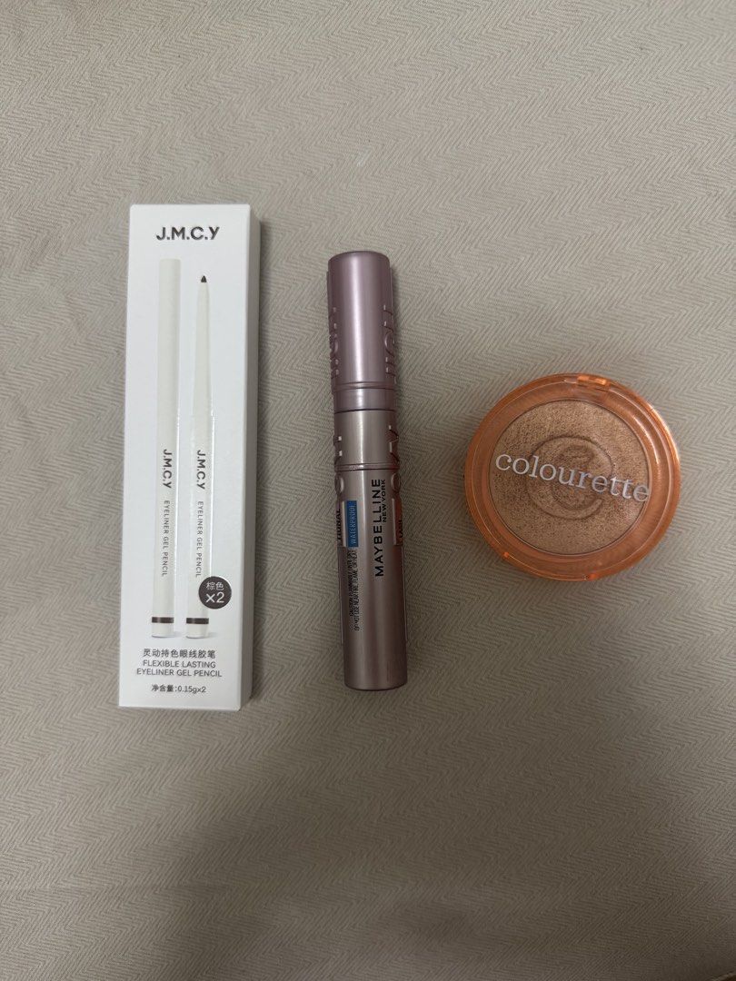 MAKEUP BUNDLE !!! (Category: Makeup) located in Balanga. Submitted by nsmrkii (Listing ID 1446693002, Image 1). Description: .