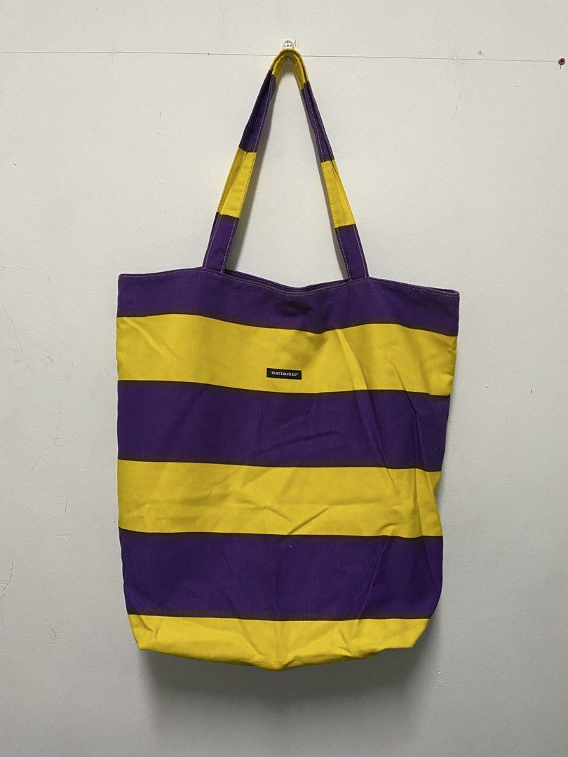 Marimekko tote bag XL (Category: Tote Bags) located in Senawang. Submitted by bakteriaseorang (Listing ID 1446664481, Image 1). Description: XL size.