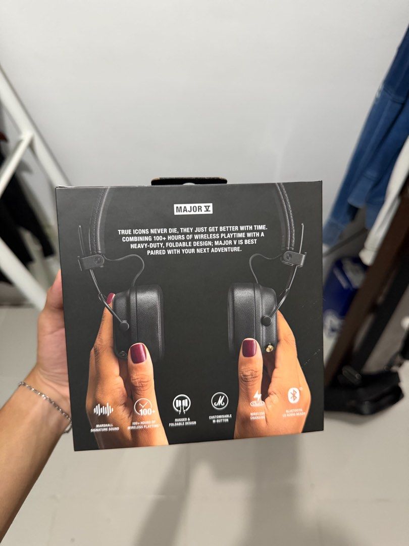 Marshall Major V (Category: Headphones & Headsets) located in Manila. Submitted by reesemielle (Listing ID 1446653436, Image 3). Description: Sealed. Never been use. Rfs: already have a headphones. Negotiable. Meet up anywhere near Makati..