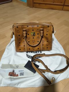(Category: ) located in . Submitted by shoppingtreat (Listing ID 1446648751, Image 1). Description: .