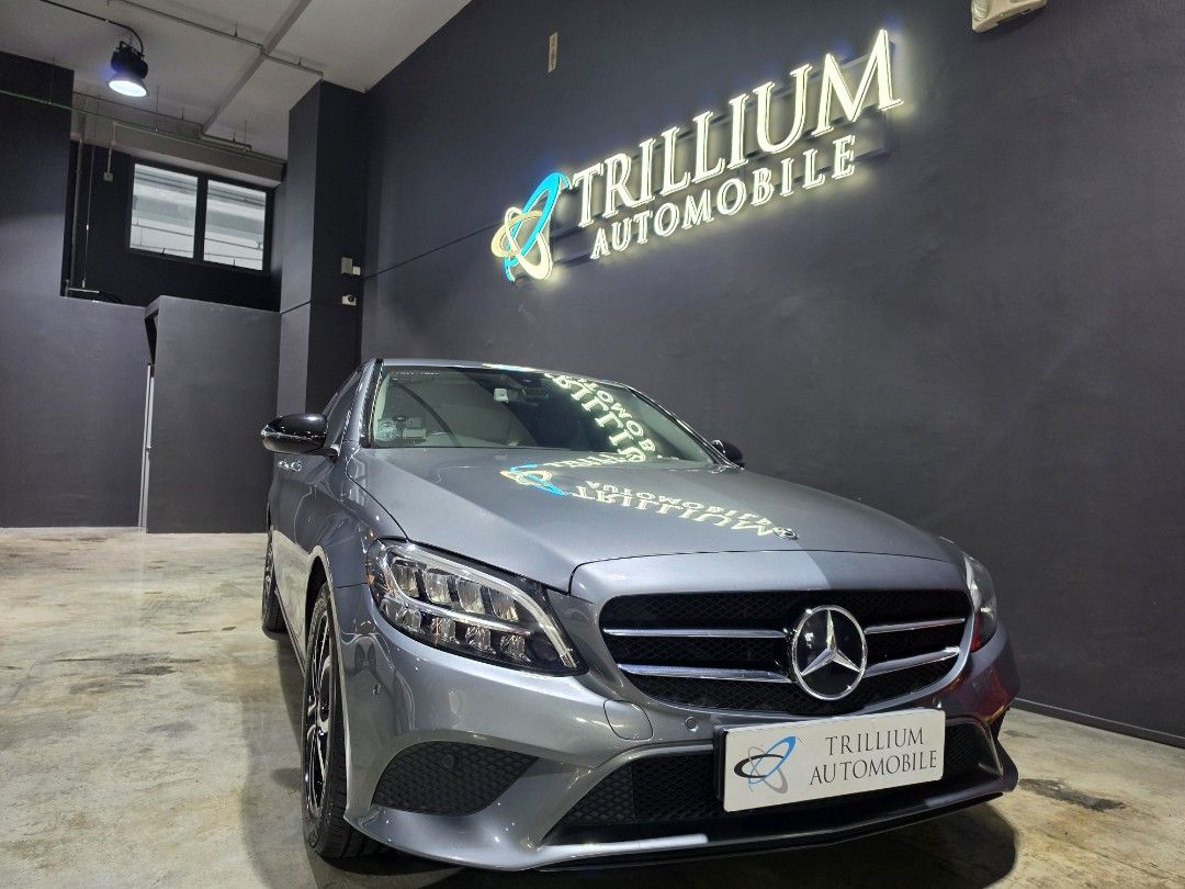 Mercedes-Benz C-Class Saloon C180 Avantgarde (A) (Category: Used Cars) located in Singapore. Submitted by trillium.auto (Listing ID 1446710257, Image 1). Description: 🚘 Vehicle Features 1.5L 4 cylinders inline 16 valves turbocharged engine, 9G-tronic, LED headlight, DRL, cruise control, blind sport monitor, keyless entry/start. 🚘 Accessories 17" sports rims, factory CarPlay/Bluetooth/audio sound system, 2 x electric memory seats, front and rear