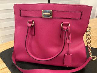 (Category: ) located in . Submitted by yanionlineshopping (Listing ID 1446689057, Image 1). Description: .