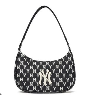 (Category: ) located in . Submitted by shopwithrae (Listing ID 1446599430, Image 1). Description: .