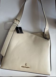 (Kategori: ) berada di . Dikirim oleh nanana74 (ID iklan 1446632960, Gambar 1). Deskripsi: .