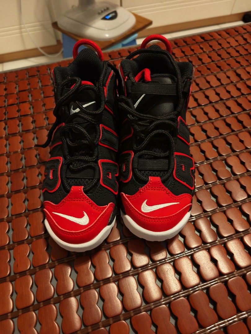 Nike 波鞋 只試穿冇出過街 （分類：嬰兒及小童流行時尚）位於 Hong Kong。 由 mightyphoenix_0b4b97 提交（商品編號 1446663448，圖片 3）。簡介： 。