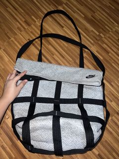 (Category: ) located in . Submitted by dezaaaa (Listing ID 1446718494, Image 1). Description: .