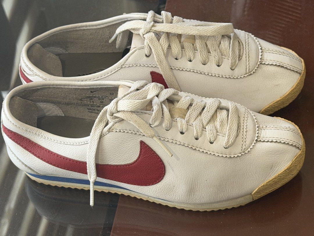 Nike Cortez (Category: Casual Shoes) located in Manila. Submitted by avldm (Listing ID 1446580289, Image 1). Description: • Size: EU 38 / 24 cm • Unisex (fits both men and women) • Lightly used • 100% original • In good condition RFS: Not using them anymore..