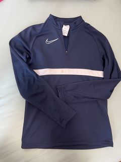 (Category: ) located in . Submitted by my_preloved186 (Listing ID 1446574573, Image 1). Description: .