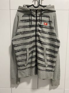 (Category: ) located in . Submitted by grayl_thrift (Listing ID 1446689039, Image 1). Description: .