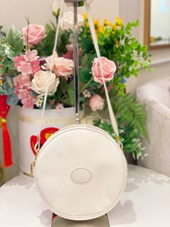 (Category: ) located in . Submitted by watchluxury888 (Listing ID 1446645827, Image 1). Description: .