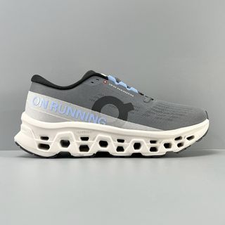 (Category: ) located in . Submitted by khai.uasneakers (Listing ID 1446710366, Image 1). Description: .