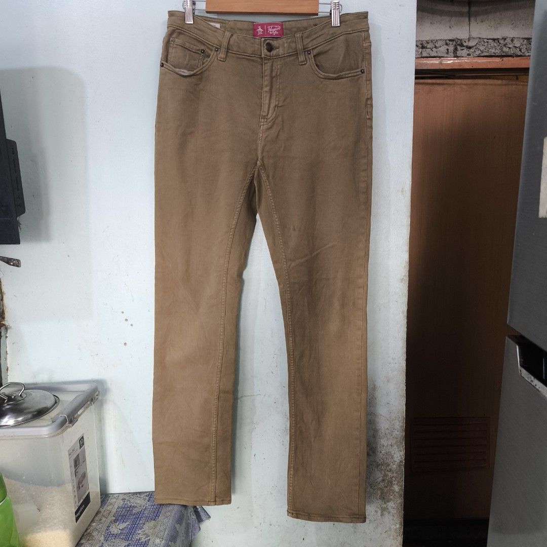 Original Penguin "The Dune" Slim-Fit Pants (Category: Jeans) located in Quezon City. Submitted by jedclo (Listing ID 1446550770, Image 2). Description: Size 33 Waistline: 30-34 Stretchable Length: 41 Hem: 8 In pristine condition Color due lightning MOP: GCASH, DM to purchase Disclaimer: "All brand names, logos, and images are registered trademarks of their respective owners. No affiliation or copyright infringement intended.