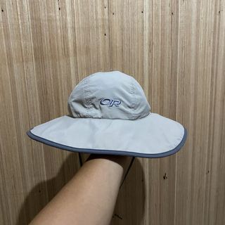 (Category: ) located in . Submitted by thriftcher (Listing ID 1446688413, Image 1). Description: .