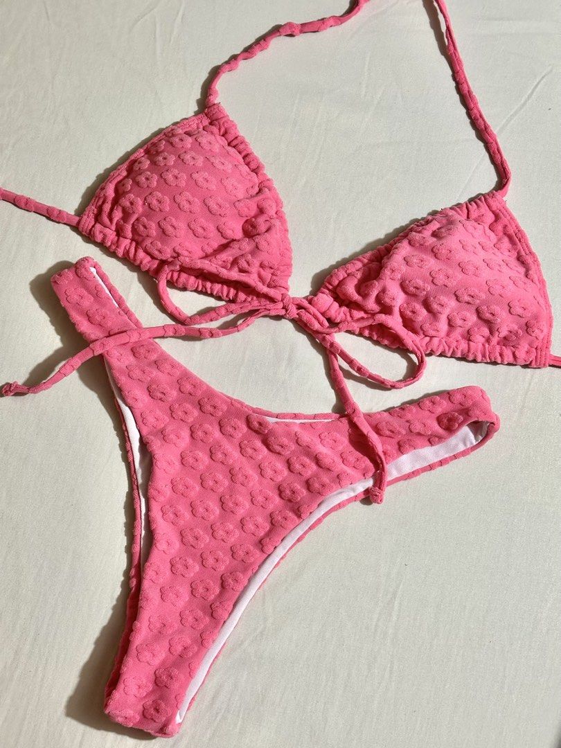 Pink Floral Flocked Bikini Set - size medium to large (Category: Bikinis & Swimsuits) located in Quezon City. Submitted by lovemarga (Listing ID 1446649590, Image 1). Description: - size medium to large - loc: cubao, qc.