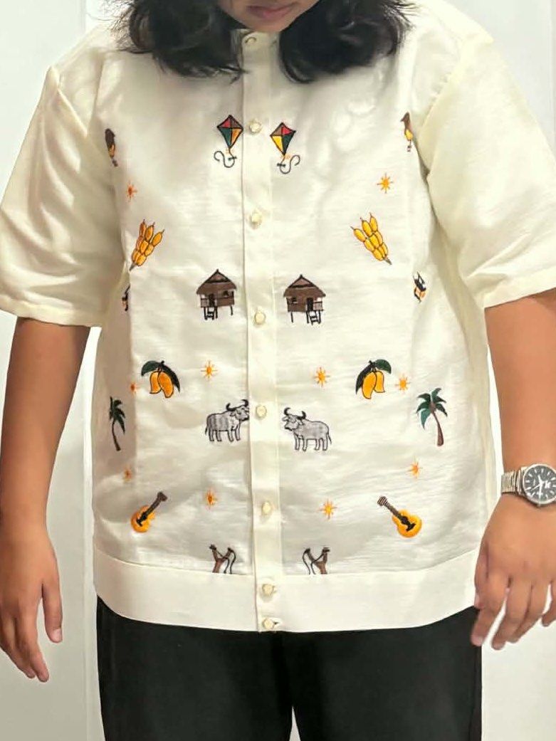 Polo Barong (Category: Tshirts & Polo Shirts ) located in Pasig City. Submitted by rmets (Listing ID 1446263810, Image 2). Description: M-L worn only once, bought this for 1,500 color may vary slightly due to lighting conditions. .