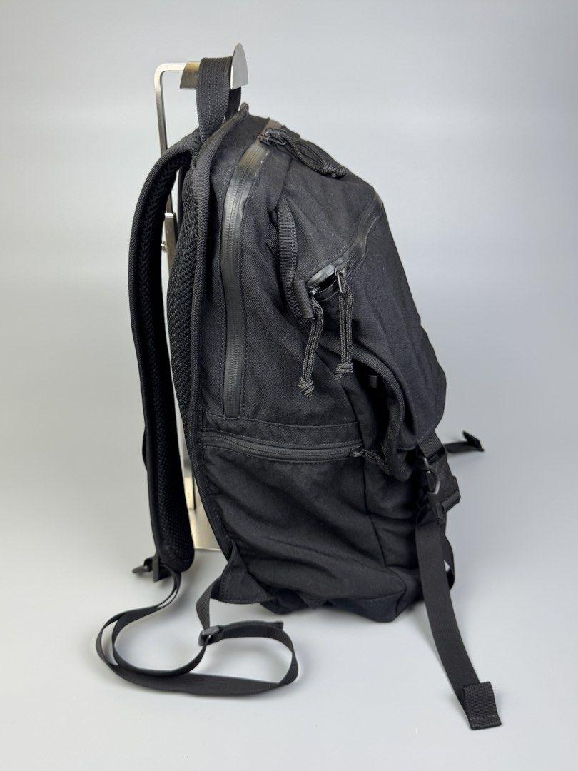 Porter - Japan 16L Klunkerz Daypack Backpack (Category: Backpacks) located in Quezon City. Submitted by japon_rose (Listing ID 1446570977, Image 2). Description: READ DESCRIPTION FIRST BEFORE YOU START A DEAL GUARANTEED AUTHENTIC ❗️ Porter - Japan 16L Klunkerz Daypack Backpack Color: Black Dimensions: Length: 20 Under: 7 (Adjustable) (MEASURED IT BY INCHES) Condition: No issues or any flaws even zipper tape are none. Can passed to 9.5/10 overall 