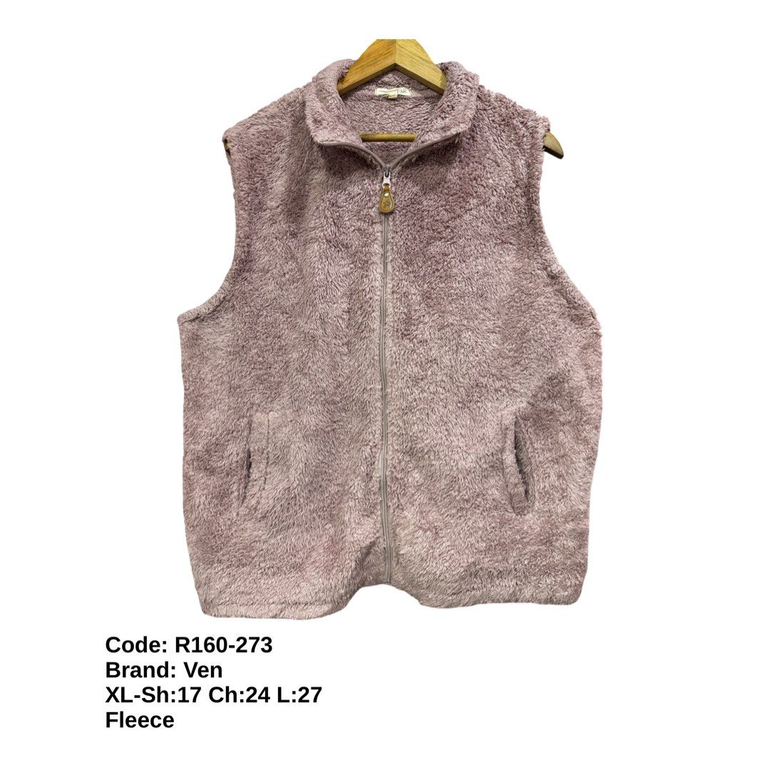 R160-273 Ven Chaleco Vest (Category: Vests) located in Bulacan. Submitted by rlemonfashionshop (Listing ID 1446562636, Image 1). Description: Premium Class Quality Items. Actual Item on Photo with Good/Mint Condition. Message us for inquiries, more information and confirmation. Wash before wearing. Thank you so much..