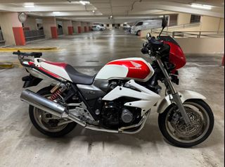 (Category: ) located in . Submitted by RevvMotors (Listing ID 1446617187, Image 1). Description: .