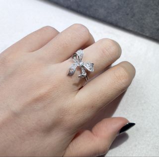 (Category: ) located in . Submitted by boutiqueorientalsg (Listing ID 1446563142, Image 1). Description: .