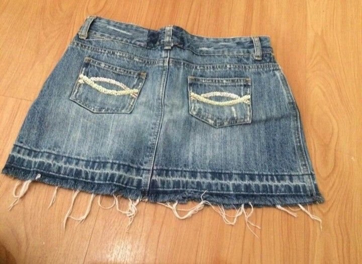 Rok mini jeans (Kategori: Gaun & Rok) berada di Ciputat. Dikirim oleh nurchasanahpreloved (ID iklan 1446583180, Gambar 2). Deskripsi: Take All (2pcs) rok jeans mini import..