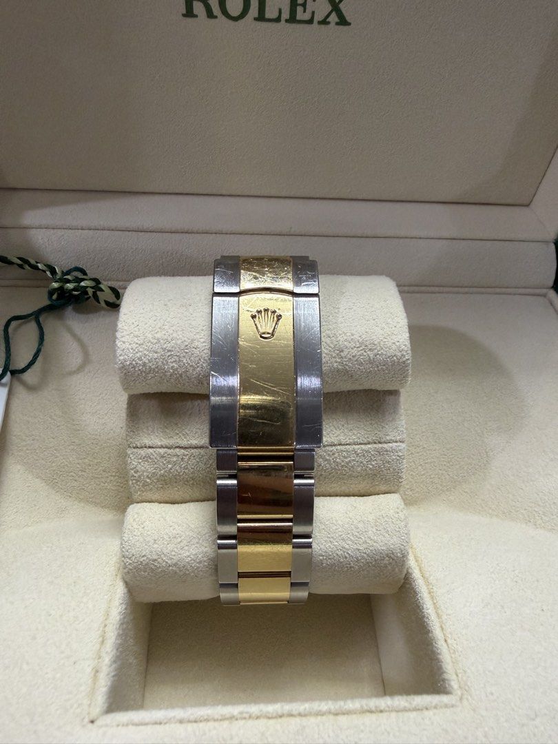 Rolex Datejust 36 Wimbledon Dial (Category: Luxury Watches) located in Pasay City. Submitted by peeboe101 (Listing ID 1443847465, Image 3). Description: Rolex Datejust 36 Ref. 126283RBR-0022 Original factory diamond bezel from Rolex (not aftermarket or customized) Complete Set and Links Year 2022 .