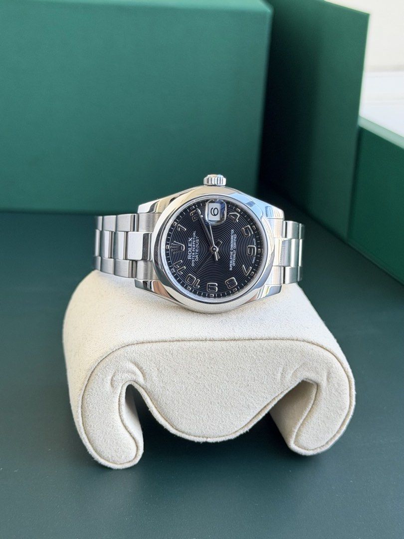 Rolex📍Datejust 31mm (Category: Luxury Watches) located in Quezon City. Submitted by 6.oclock.ph (Listing ID 1446669666, Image 3). Description: Rolex Datejust 31mm •MINT 9.8/10 condition •Ref# 178240 •Concentric Dial •Oyster Steel For📍338,000 Open for authentications Meetups can be arranged.