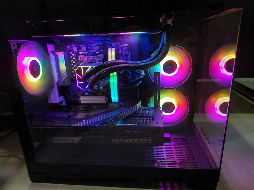 Gaming PC - RTX 5070ti Ryzen 7 9700X495467047179397122