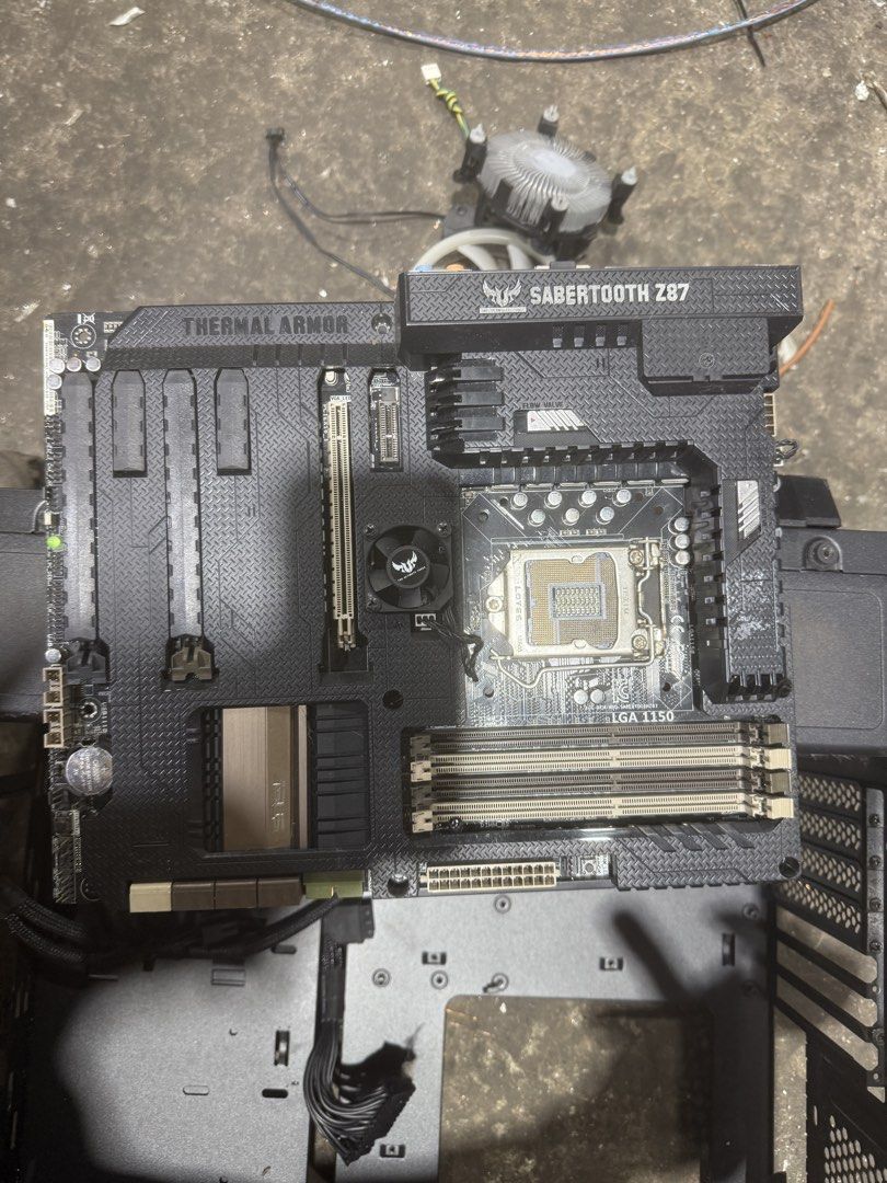 Saberooth Z87 Motherboard