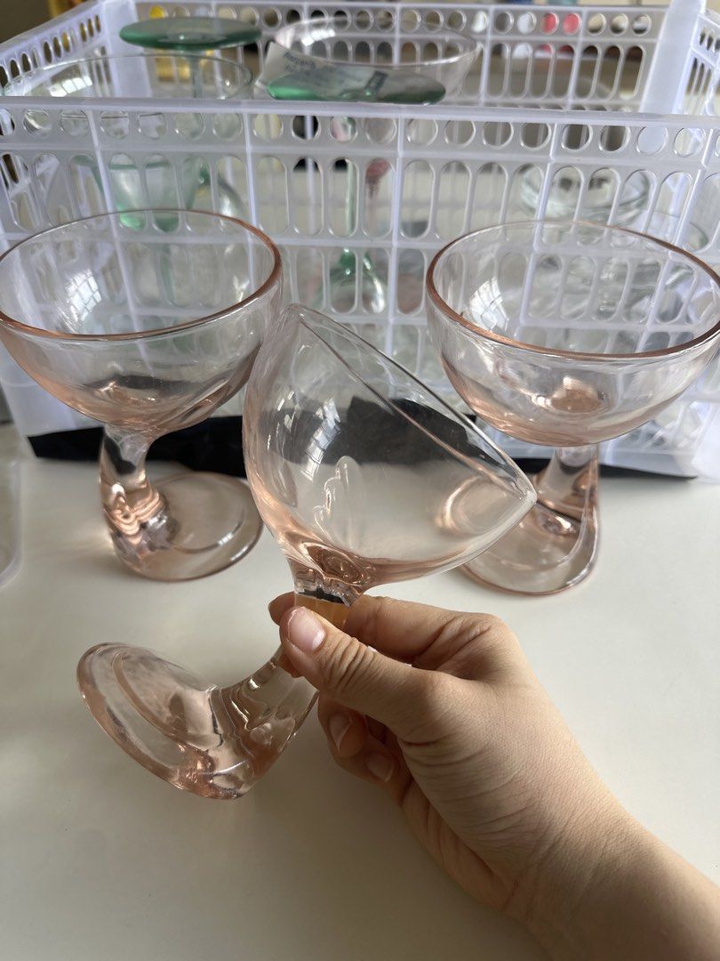 Set of 3 Pink Coupe Glasses