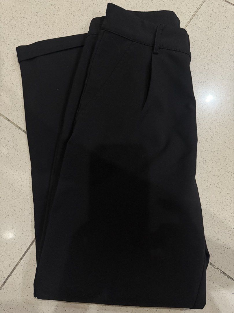 SM Woman Trousers (Category: Other Bottoms) located in Quezon City. Submitted by clazzystudio (Listing ID 1446649791, Image 1). Description: .