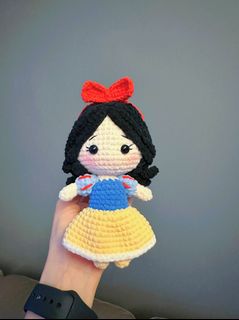 (Category: ) located in . Submitted by prettylovelycrafts (Listing ID 1446659065, Image 1). Description: .