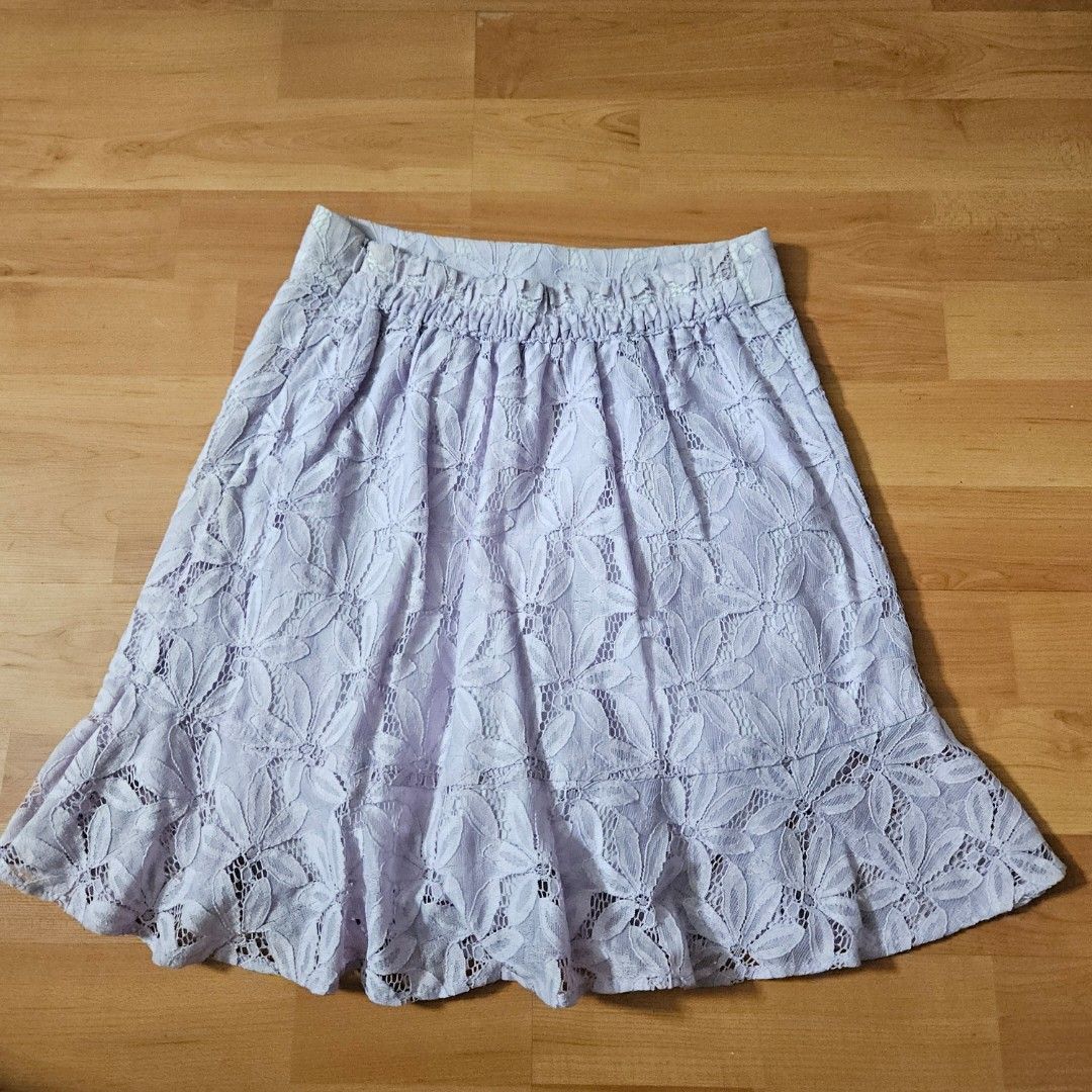 SOOMAN CHAE LAVANDER LACEY MINI SKIRT (Category: Skirts) located in Carmona. Submitted by simplestashph (Listing ID 1446591255, Image 2). Description: 0052 SOOMAN CHAE LAVANDER LACEY MINI SKIRT W 25 L 16.