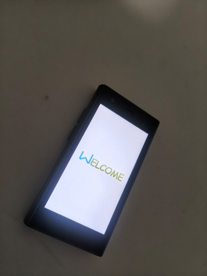 Soyes Android phone (Category: Early Generation Mobile Phones) located in Shah Alam. Submitted by legacyprime81 (Listing ID 1446581663, Image 2). Description: - Brand: Soyes - Model: S23 Pro - Type: Android Smartphone - Color: Black - Features: Runs on Android OS, offering access to various apps and functionalities. - Packaging: Comes with its original box..